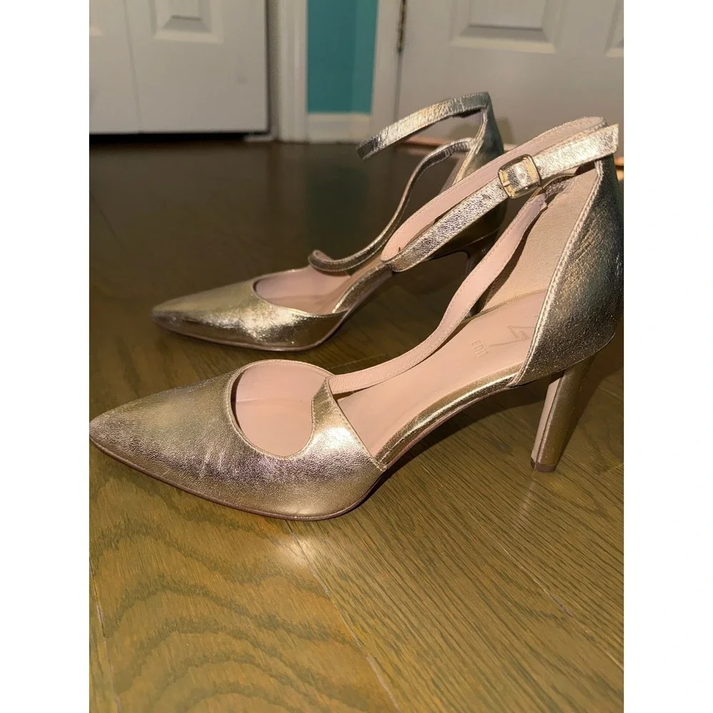 27 Edit Naturalizer Abilyn Gold Metallic Leather Ankle Strap Pumps Heels 9.5M